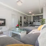 Feriehus 5 Bedroom Cozy In *
