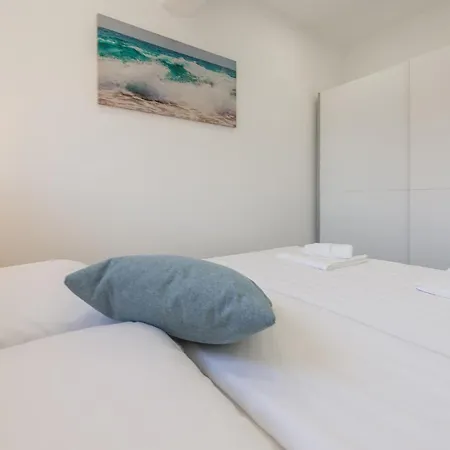 5 Bedroom Cozy In Сasa de vacaciones *