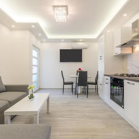 5 Bedroom Cozy In Сasa de vacaciones