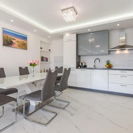 Luxurious In Holiday home Vrsi